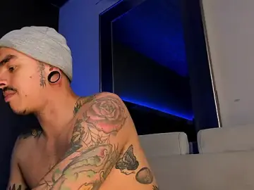 Stripchat Adult Webcam of kaletattoo