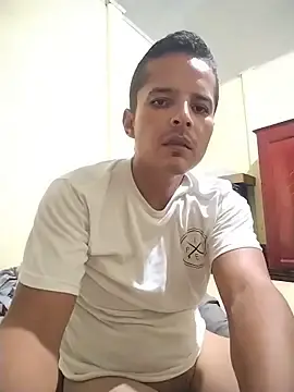 Stripchat Best Webcam of Alvarito_25