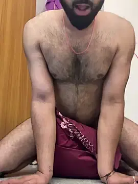 Stripchat Live Sex Cam of Royalboy_03