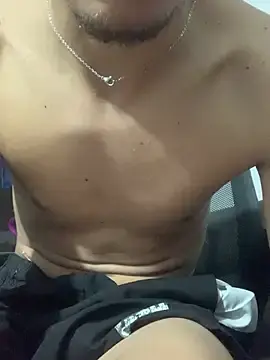 Stripchat Watch Live Sex Cams of gabrielzinnnn085