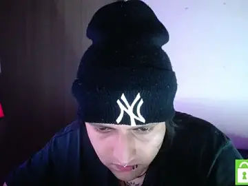 Stripchat Sex Cam of Greg_leach