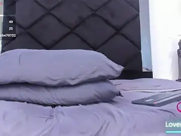 Stripchat Watch Live Sex Cams of juank_adamx