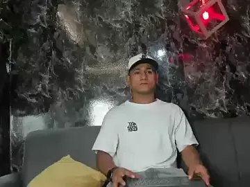 Stripchat Sex Cam of iron_king7