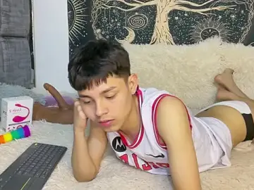 Stripchat Private Sex Chat of Andy_Belier23