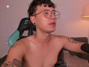 Stripchat Sex Cam of LeaneSeb