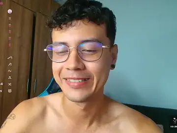 Stripchat Best live sex cam show of LeaneSeb