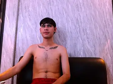 Stripchat Best live sex cam show of Kevin_Brooks1