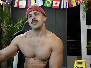 Stripchat Best live sex cam show of DanteSantoss