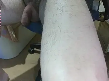 Stripchat Free Live Porn of Papi_Loveclits
