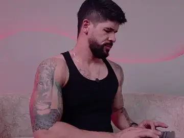 Stripchat Free Porn Cam of Petesevans