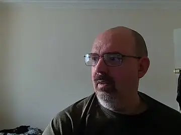 Stripchat Live Porn of ThatUKguy79