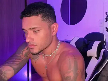 Stripchat Live Porn of Alessandro_Vanni