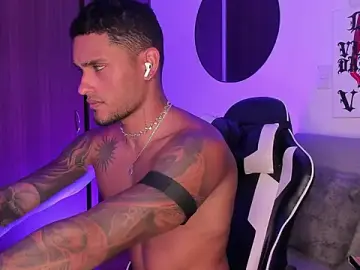 Stripchat Nude Webcam of Alessandro_Vanni