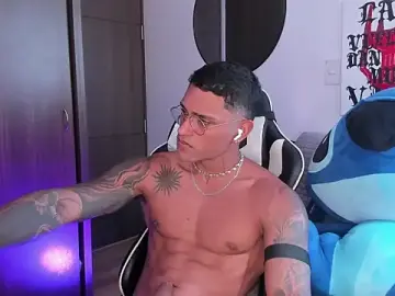 Stripchat Watch Live Sex Cams of Alessandro_Vanni