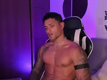 Stripchat Sex Cam of Alessandro_Vanni