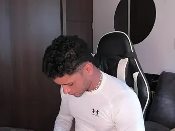 Stripchat Watch Live Sex Cams of Alessandro_Vanni