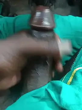 Stripchat Free Porn Cam of TAMIL_BLACKBIGDICK