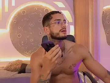 Stripchat Live Porn of Alanrodgers
