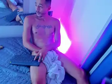 Stripchat Free Live Porn of Damiam_23