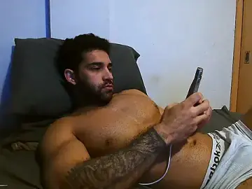 Stripchat Live Sex Cam of macho_fit