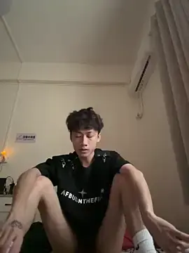Stripchat Free Porn Cam of sexyboy-3525