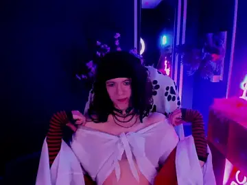 Stripchat Sex Cam of ShinMe