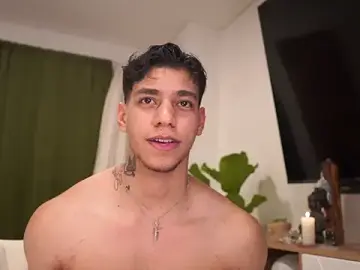 Stripchat Live Sex of Josep_Davies