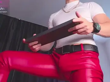Stripchat Sex Cam of S3Xyes
