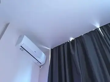 Stripchat Sex Cam of S3Xyes