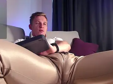 Stripchat Best Webcam of S3Xyes