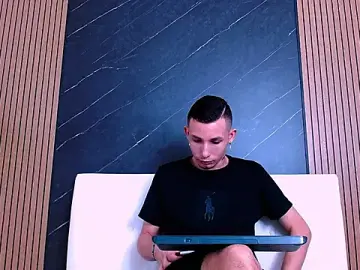 Stripchat Live Sex of Isak_Berekoa