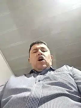 Stripchat Sex Cam of BigCristh79