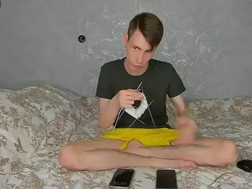 Stripchat Live Sex Cam of ERICK__DEEN