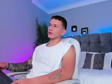 Stripchat Adult Webcam of Thomas_moon