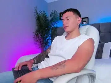 Stripchat Live Sex Cam of Thomas_moon