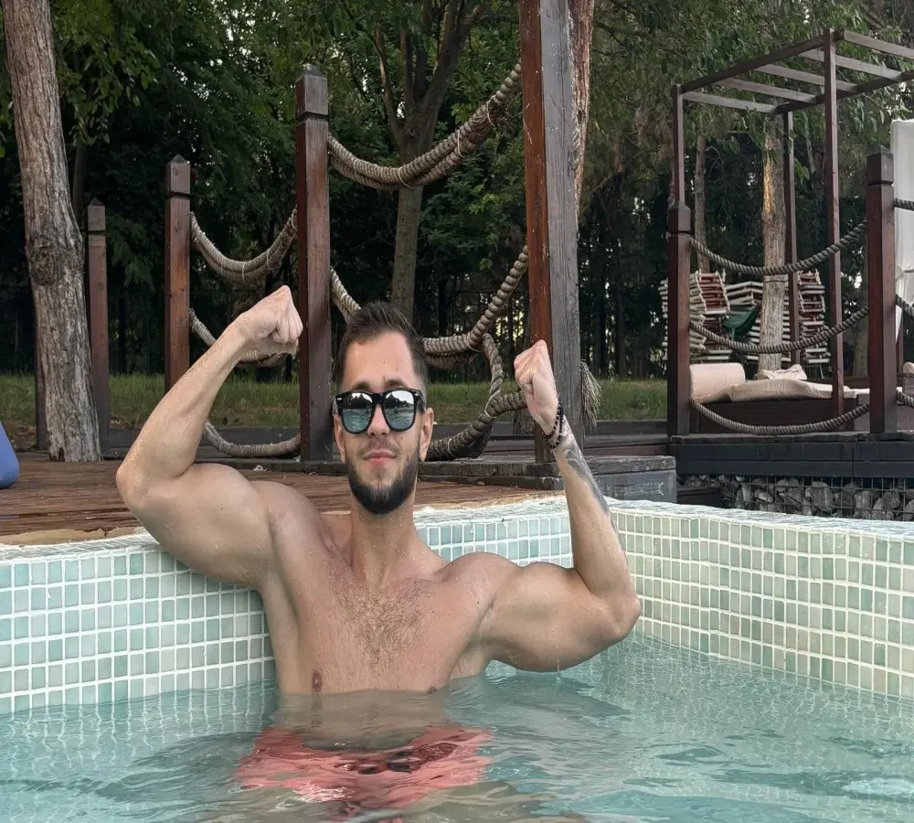 nicholasX1