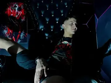 Stripchat Free Porn Cam of Axel_Romanov