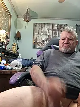 Stripchat Nude Webcam of bigdoog8