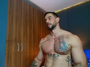 Stripchat Free Porn Cam of massimo_visconti