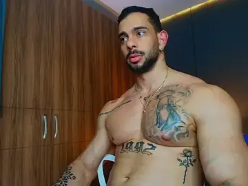 Stripchat Best Webcam of massimo_visconti