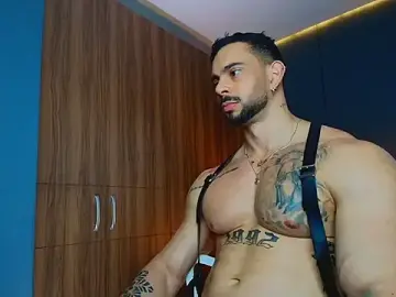 Stripchat Adult Webcams of massimo_visconti