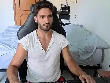 Stripchat Best Webcam of Al3xox02