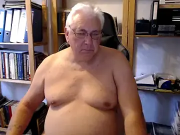Stripchat Free Porn Cam of SchwanzhureXXL
