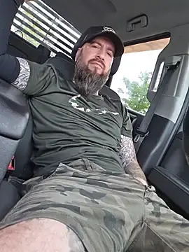 Stripchat Watch Live Sex Cams of Beardedtattood