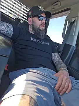 Stripchat Adult Webcam of Beardedtattood