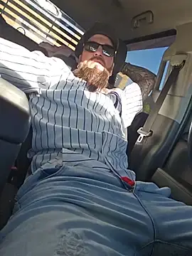 Stripchat Live Sex of Beardedtattood