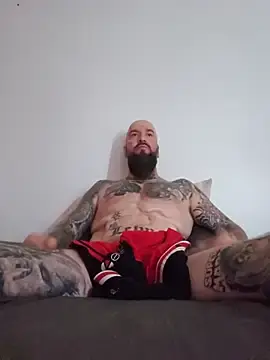 Stripchat Adult Webcam of Beardedtattood