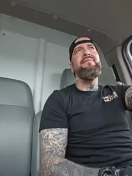 Stripchat Adult Webcam of Beardedtattood