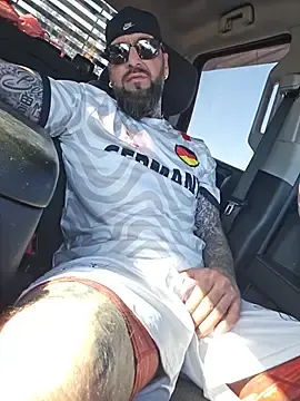 Stripchat Sex Chat of Beardedtattood