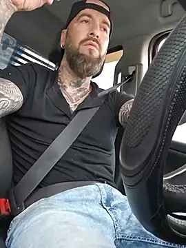 Stripchat Live Sex of Beardedtattood
